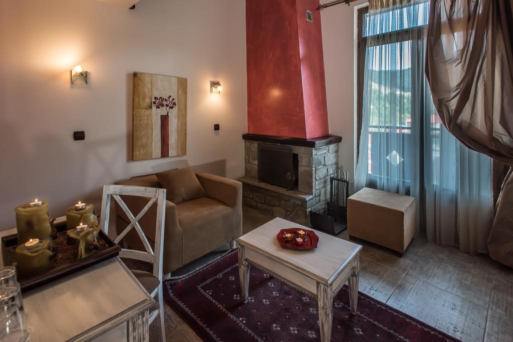Casa Di Neve Hotel Voutiron Exterior photo